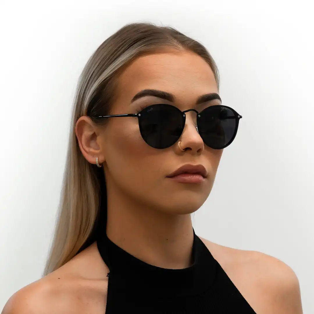Alternative view of CLASSIC - BLACK